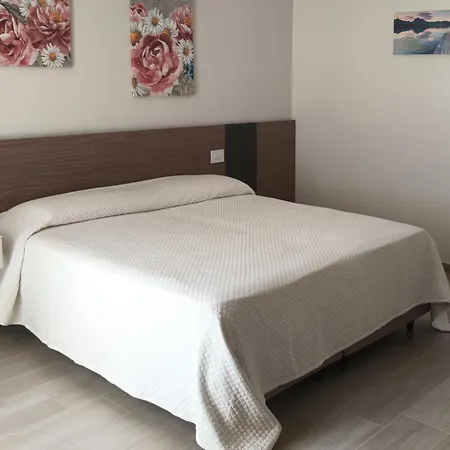 Couette-café Stefania 3*